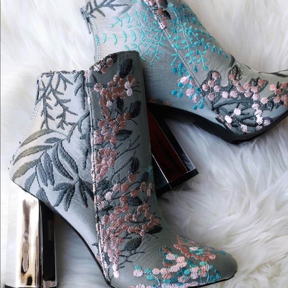 ISO, help me find these boots!
